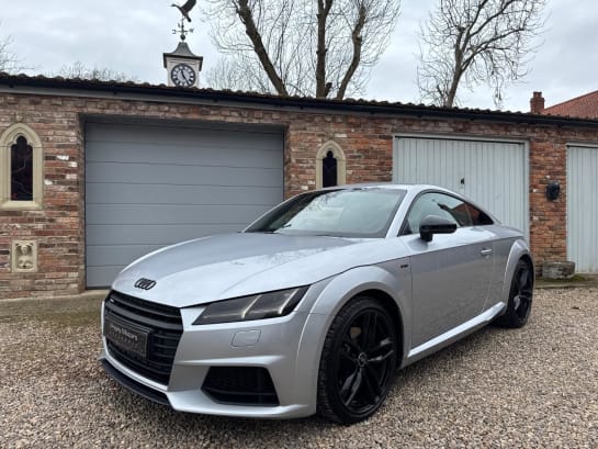 A 2017 AUDI TT 2.0 TFSI Black Edition