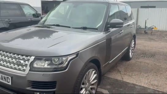 A 2016 LAND ROVER RANGE ROVER 4.4 SD V8 Autobiography