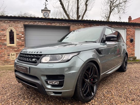 A 2018 LAND ROVER RANGE ROVER SPORT 3.0 SD V6 HSE Dynamic