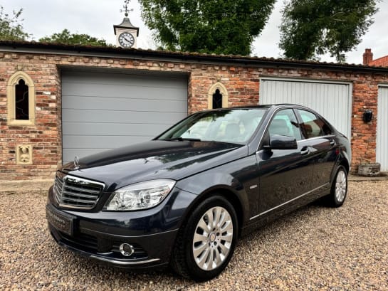 A 2008 MERCEDES-BENZ C CLASS 2.1 C200 CDI Elegance