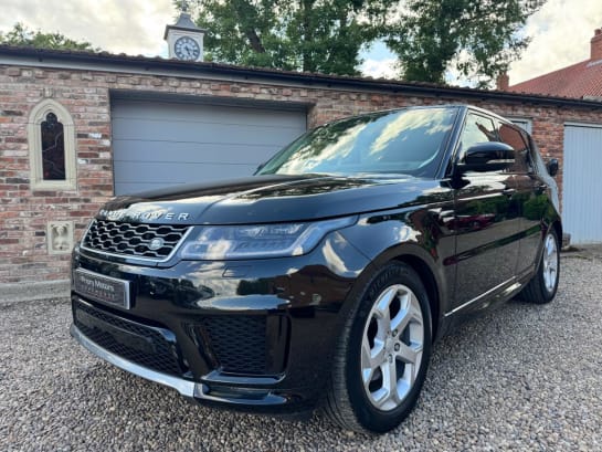 A 2018 LAND ROVER RANGE ROVER SPORT 3.0 SD V6 HSE