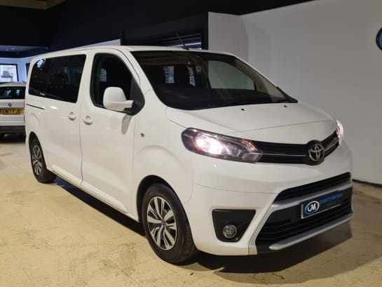 A null TOYOTA PROACE VERSO 1.5D Shuttle Medium MPV 5dr Diesel Manual MWB Euro 6 (s/s) (9 Seat) (120 ps