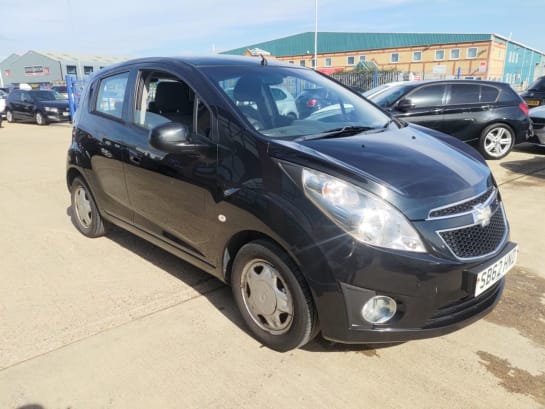 A null CHEVROLET SPARK 1.0 LS 5d 67 BHP