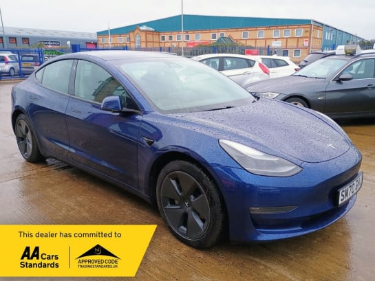 A null TESLA MODEL 3 (Dual Motor) Long Range Saloon 4dr Electric Auto 4WDE (346 ps)