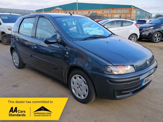 A null FIAT PUNTO 1.2 Active Hatchback 5dr Petrol LOW MILES 12 MTH MOT