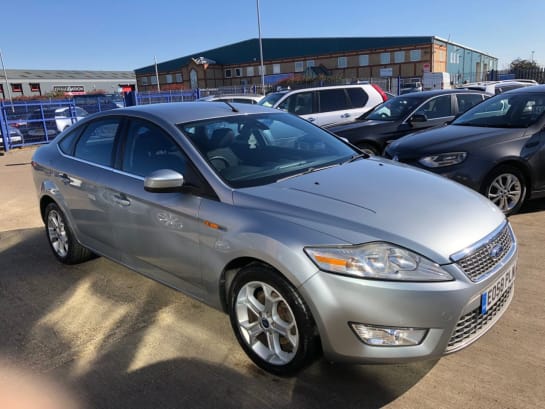 A null FORD MONDEO 1.8 TDCi Titanium Hatchback 5dr Diesel Manual (154 g/km, 123 bhp)