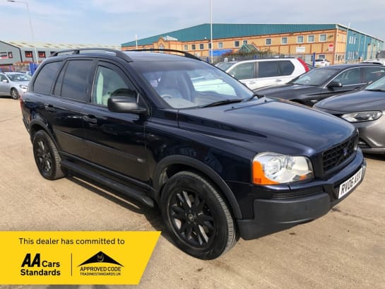 A null VOLVO XC90 2.4 D5 SE SUV 5dr Diesel Geartronic AWD (239 g/km, 185 bhp)