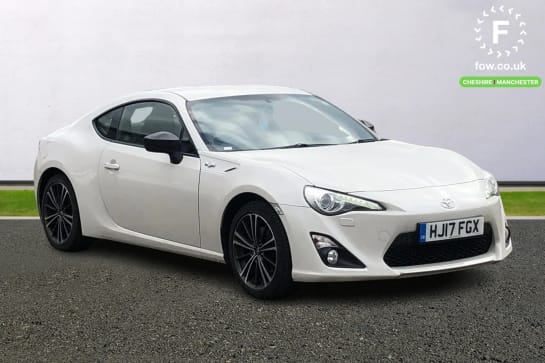 A 2017 TOYOTA GT86 2.0 D-4S 2dr [Limited slip differential, Cruise control, LED daytime running lights]