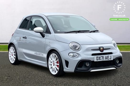 A 2021 ABARTH 595 1.4 T-Jet 180 Essesse 3dr [Rear parking sensors, Wakeup screen for 7" radio, LED daytime running lights]