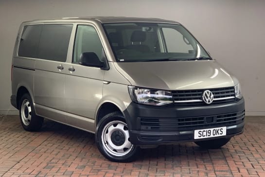 A 2019 VOLKSWAGEN TRANSPORTER SHUTTLE 2.0 TDI BMT 102PS S Minibus [Rear Privacy glass,Bluetooth connectivity,Electrically heated and adjustable door mirrors,Electric front windows]