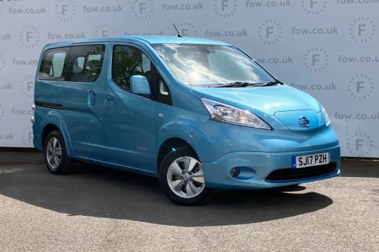 A 2017 NISSAN E-NV200 80kW Tekna Rapid Plus 24kWh 5dr Auto [7 seat] [Bluetooth phone integration system,Rear view camera,Cruise control + speed limiter,Steering wheel mount