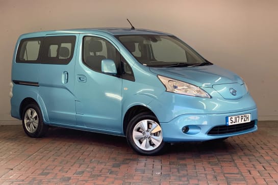 A 2017 NISSAN E-NV200 80kW Tekna Rapid Plus 24kWh 5dr Auto [7 seat] [Bluetooth phone integration system,Rear view camera,Cruise control + speed limiter,Steering wheel mount