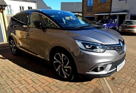 A 2017 RENAULT GRAND SCENIC 1.6 dCi 160 Signature Nav 5dr Auto [ Bluetooth hands free telephone connection , Emergency Spare Wheel , Parking Pack Premium , Safety Pack Premium ]