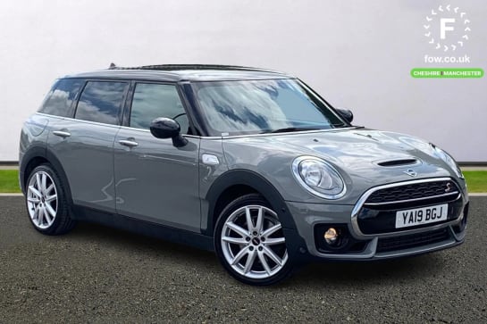 A 2019 MINI CLUBMAN 2.0 Cooper S Sport 6dr [Darkened rear glass,Roof and mirror caps in black,John Cooper Works - aerodynamic kit,Excitement pack,Navigation pack,Multifun