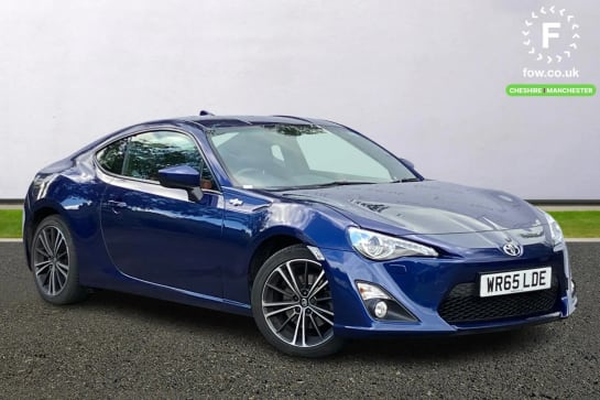 A 2015 TOYOTA GT86 2.0 D-4S 2dr [18"Alloys,Bluetooth telephone connection,Electric adjustable/heated/folding door mirrors,Leather steering wheel with chrome inserts]