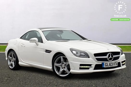 A 2013 MERCEDES-BENZ SLK SLK 200 BlueEFFICIENCY AMG Sport 2dr Tip Auto [Parktronic including parking guidance,Mirror Package - automatically dimming rear-view mirror, driver's