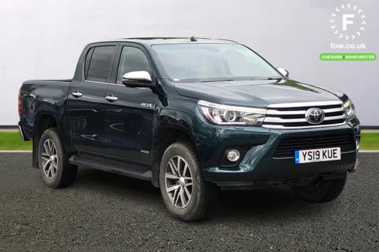 A 2019 TOYOTA HILUX Invincible D/Cab Pick Up 2.4 D-4D Auto [18 "Alloys,Lane departure warning system,Electric front windows with one touch drivers window,Leather steering