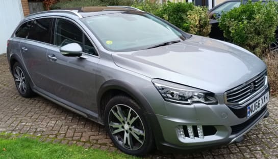 A 2016 PEUGEOT 508 RXH 2.0 BlueHDi Hybrid4 5dr EGC [ Peugeot Open & Go system , Front parking aid with gap measurement , Blind spot monitoring , Rear parking camera ]