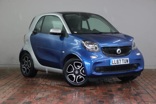 A 2018 SMART FORTWO COUPE 1.0 Prime 2dr Auto [15" Alloys, Bluetooth, LED Daytime Running Lights, Cool Silver Tridion]