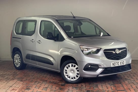 A 2021 VAUXHALL COMBO LIFE 1.2 Turbo Edition 5dr [Lane departure warning with lane change assist, Hill Start Assist]