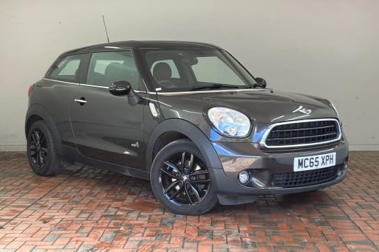 A 2015 MINI PACEMAN 1.6 Cooper ALL4 3dr [Chili Pack] [17" 5-Star Alloys, Interior Light Pack, Roof & Mirror Caps In Black, Heated Front Seats]