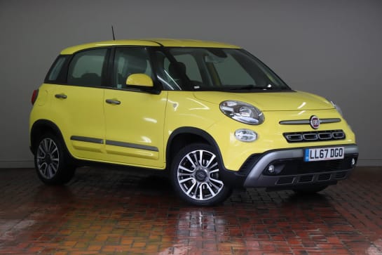 A 2018 FIAT 500L 1.4 Cross 5dr [Dab Radio, Cruise Control, Revers Parking Aid]