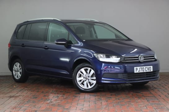 A 2020 VOLKSWAGEN TOURAN 1.5 TSI EVO SE Family DSG 5dr [Family Pack, DAB Digital radio, Think blue trainer driver tips and journey analysis, Panoramic Roof]