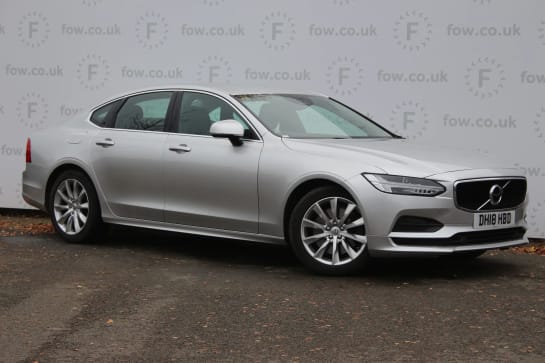 A 2018 VOLVO S90 2.0 T4 Momentum 4dr Geartronic [Electric Front Seats With Driver Memory, Speed sensitive Steering]