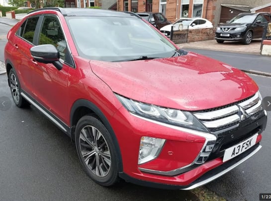 A 2018 MITSUBISHI ECLIPSE CROSS 1.5 4 5dr [ Front and rear parking sensors , 360 degree parking camera , Power panoramic glass sunroof , 18" black/silver alloy wheels ]