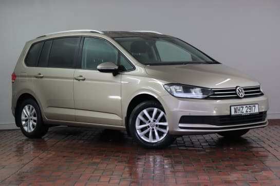 A 2018 VOLKSWAGEN TOURAN 1.6 TDI 115 SE 5dr [ Park Pilot front and rear, Adaptive Cruise Control]