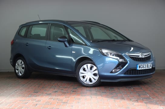 A 2013 VAUXHALL ZAFIRA 2.0 CDTi [165] Exclusiv 5dr Auto [Cruise control, Daytime running lights, Black roof rails]