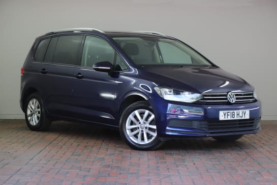 A 2018 VOLKSWAGEN TOURAN 1.6 TDI 115 SE Family 5dr DSG [Panoramic Roof, DAB, Privacy Glass]