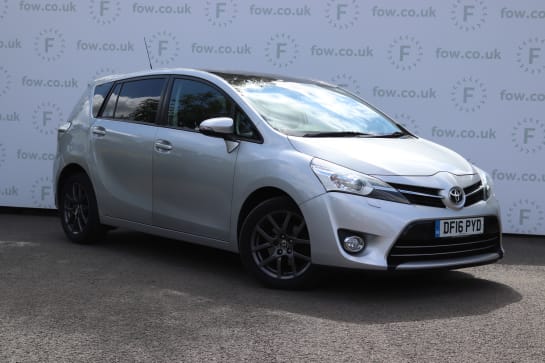 A 2016 TOYOTA VERSO 1.6 D-4D Excel Nav/Pan Rf 5dr [Cruise Control,Privacy Glass]