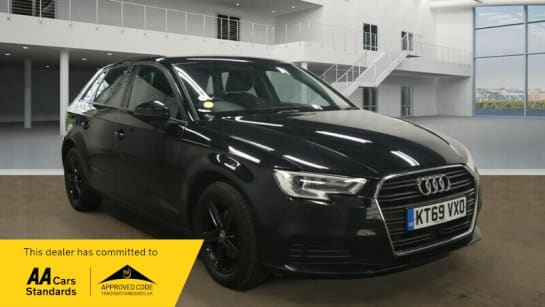 A null AUDI A3 SPORTBACK TFSI SE TECHNIK