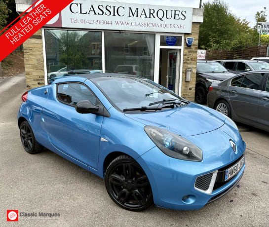 A 2010 RENAULT WIND 1.6 VVT Dynamique S Convertible 2dr Petrol Manual Euro 4 (133 ps)