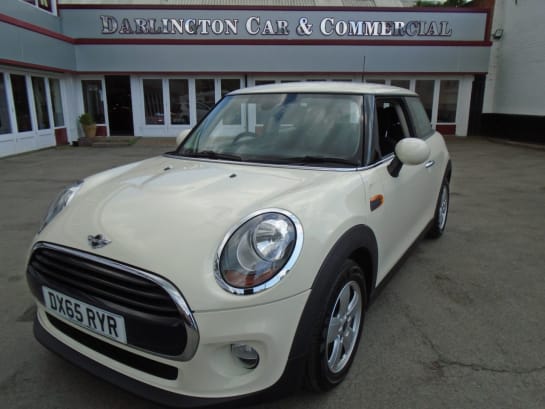 A null MINI HATCH COOPER 1.5 COOPER 3d 134 BHP only 42,000