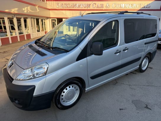 A null PEUGEOT EXPERT TEPEE 1.6 HDi Comfort MPV 5dr Diesel Manual (194 g/km, 90 bhp) 6 seater wheel cha