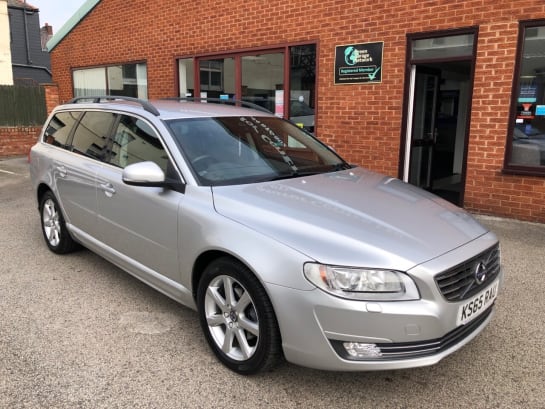 A null VOLVO V70 2.0 D4 SE NAV 5d 178 BHP Rear parking sensors