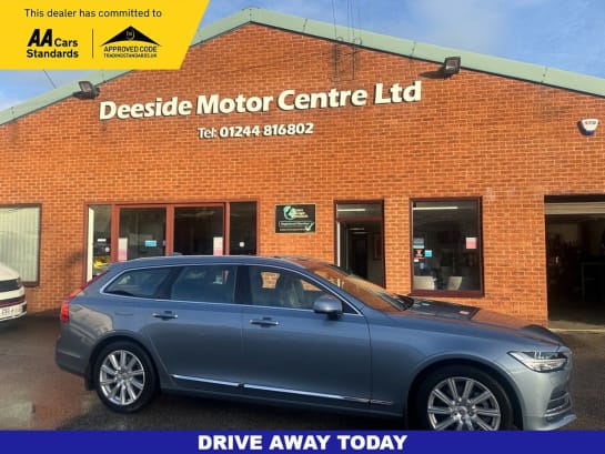 A null VOLVO V90 2.0 D4 Inscription Estate 5dr Diesel Auto Euro 6 (s/s) (190 ps) Rear parkin