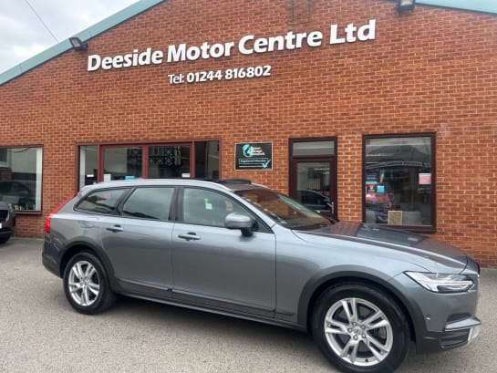 A null VOLVO V90 CROSS COUNTRY 2.0 D4 Estate 5dr Diesel Auto AWD Euro 6 (s/s) (190 ps) 360 Degree camera +