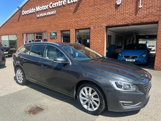 A null VOLVO V60 2.0 D4 SE Lux Nav Estate 5dr Diesel Geartronic Euro 6 (s/s) (181 ps) Rear p