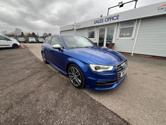 A null AUDI S3 2.0 TFSI Hatchback 3dr Petrol S Tronic quattro Euro 6 (s/s) (Nav) (300 ps)