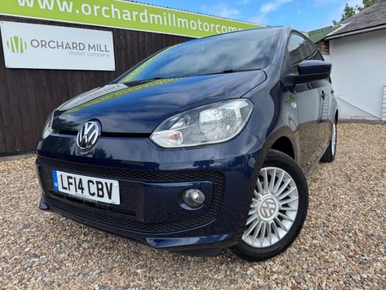 A 2014 VOLKSWAGEN UP 1.0 High up!