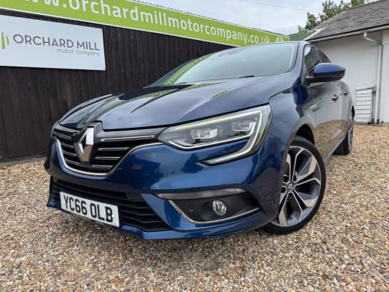 A 2016 RENAULT MEGANE 1.2 Signature Nav TCe 130