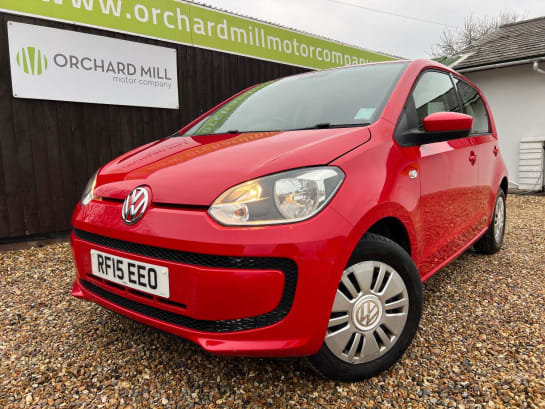 A 2015 VOLKSWAGEN UP 1.0 Move up!