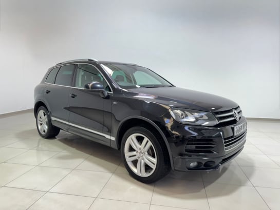 A null VOLKSWAGEN TOUAREG 3.0 TDI V6 BlueMotion Tech R-Line SUV 5dr Diesel Tiptronic 4WD Euro 5 (s/s)