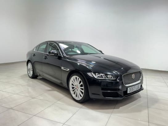 A null JAGUAR XE 2.0d Portfolio Saloon 4dr Diesel Auto AWD Euro 6 (s/s) (180 ps) NATIONWIDE