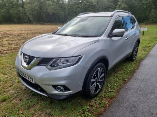 A null NISSAN X-TRAIL 1.6 DCI TEKNA 5d 130 BHP