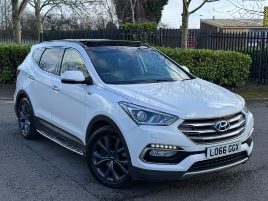 A null HYUNDAI SANTA FE 2.2 CRDi Blue Drive Wiggins Edition SUV 5dr Diesel Auto 4WD Euro 6 (s/s) (7