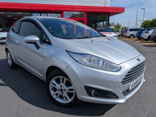 A null FORD FIESTA 1.25 Zetec Hatchback 3dr Petrol Manual Euro 6 (82 ps)